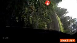 世界最速ラリーカーが民家に突入→“360度回転”の大クラッシュ 前戦劇的Vの“新星”も「どうすることもできなかった」動揺隠せず