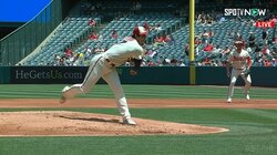 大谷翔平、大乱調の予兆はこれか 左打者の背中側を抜ける大暴投 解説者も「こんなことあるんですね」