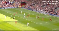 「もはや暴力」「なんて選手だ…」リバプールの潰し屋・遠藤航がアジア最強FWを“秒殺”した瞬間　日韓対決を制したデュエル王の超ド迫力ディフェンス