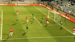 なぜそこにいる！？ AZ毎熊晟矢、“ポジション無視”で逆足ダイレクトゴール！「SBだよね？」まるでトップ下だった欧州初得点