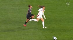 何があった？日本代表選出の谷川萌々子、競り合いで転倒し負傷退場に「大丈夫なん？」「きついな」担架で運ばれる姿にファンは心配の声