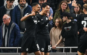 「数字が物語っている」CL2戦連発の鎌田大地に「脱帽」と現地紙が評価、昨季の活躍に準え「ヨーロッパのダイチが帰ってきた」