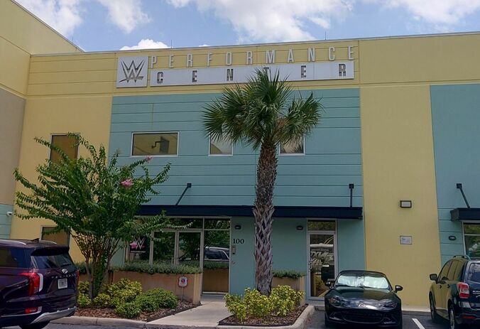 WWEの熱狂を生み出す原点ともいえる場所「パフォーマンスセンター」