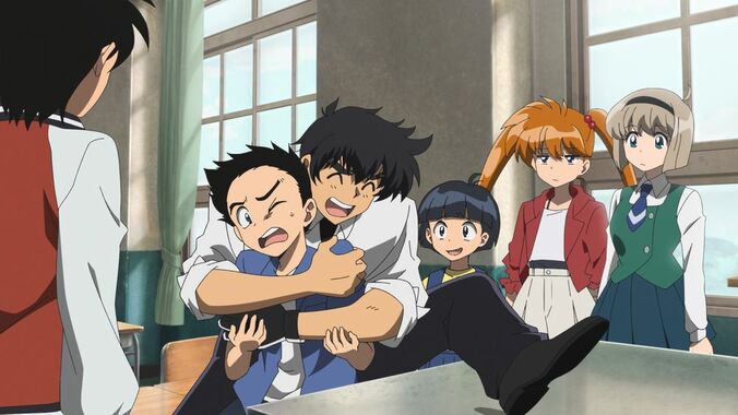 [Photos/Images] A Stir Among Classmates: Something Strange Happens to Miki... Synopsis and Preview Images Released for Episode 4 of the Anime 