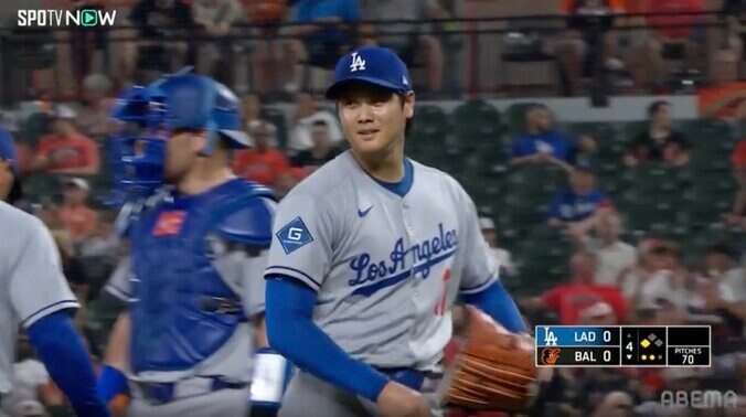 大谷翔平に「ハッハッハ」現地実況が“爆笑” 怒りも見せた緊急登板…降板時、走者に対する“意外な表情”に思わず吹き出す 2枚目