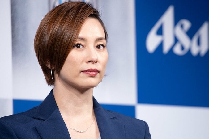 米倉涼子、嵐のグループ活動休止に「残念っていうか、さみしいです」 1枚目