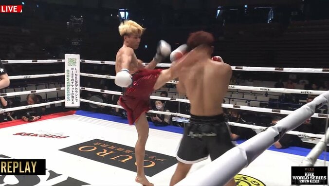カーフキック、ダメージ回避の“奇策”が裏目 後頭部に右ハイ被弾の衝撃KO  4枚目