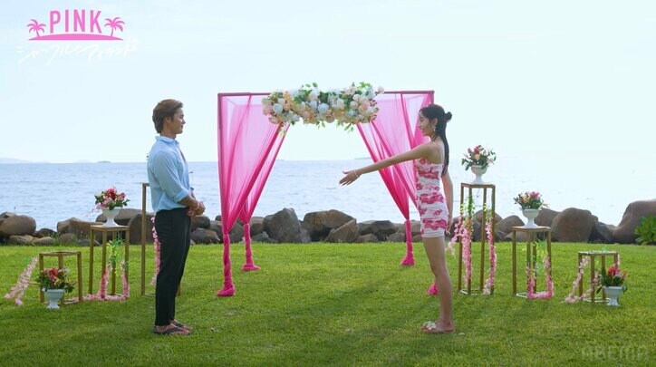 【写真・画像】「逆に？」“整形総額1000万円超え”美女の行動にニューヨーク屋敷ら驚き「ここに来て！」　2枚目