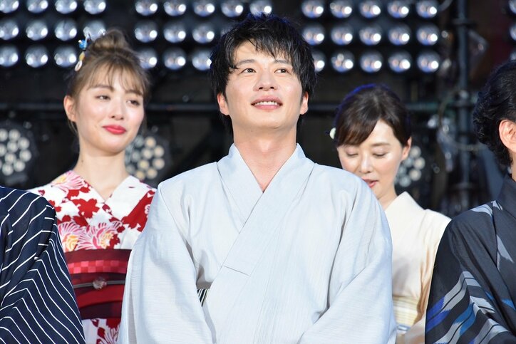 田中圭、林遣都と平成最後の満月の夜にお泊りロケ「初めて真面目な話をした」