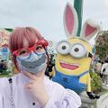 ミニオンとの2ショットに、スーパーマリオのメガネ姿…きゃりーぱみゅぱみゅ、USJを満喫