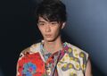 沢村一樹の次男・身長184センチの野村康太「お父さんに似てきた」抜群スタイルを武器にランウェイで圧倒的存在感!客席からは悲鳴