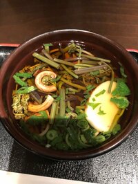 高橋真麻『ラウンジの鬼』