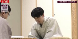 「足りる？23歳男子」藤井聡太王位の勝負メシは“にぎり上” 永瀬拓矢九段は前日と同じボリュームメニュー