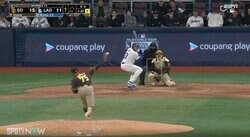 「阪神に帰って来て」「猛虎魂を感じる」大谷翔平“斬り”も！“元・虎の守護神”スアレスが160キロ“剛速球”を炸裂した瞬間　ヒドすぎる乱打戦を制して今季初セーブ