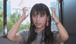 洗脳&激太りで話題 元グラドル・小阪由佳、芸能事務所の社長として活躍する現在「ガリガリひっかくというか“むしる”」後遺症も明かす