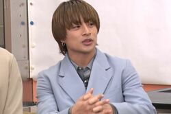 白濱亜嵐、卒業式で第2ボタンはあげた？チャラすぎる回答にメンバー失笑