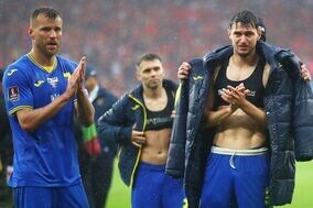 「ダメだ、泣けてくる」“あと１勝”で散ったウクライナ、涙のバイキングクラップに感動の声！「なんて美しい光景だ」