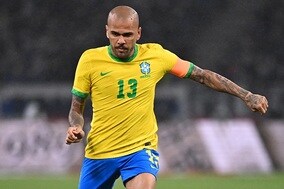 ワールドカップ開幕直前…ブラジル代表のD・アウヴェス、NGO絡みの金銭授受疑いで調査対象に