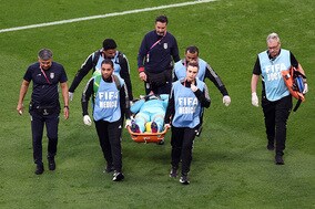 【W杯】イングランド×イラン、前半アディショナルタイムは異例の14分　序盤でイランGKが負傷交代