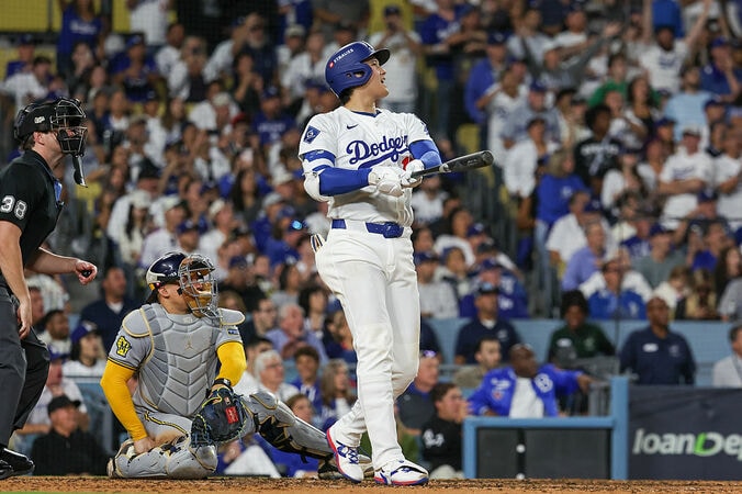 【写真・画像】球場騒然！ 大谷翔平に「お手上げやん」 爆速先頭弾で“まさかの光景”→相手野手陣が“確信”動かない「追う必要ない」　1枚目