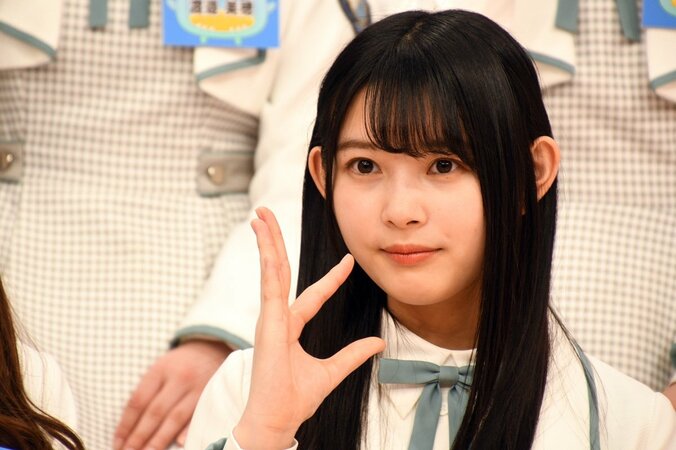 日向坂46、小籔のシゴキで新たな魅力が開花!? 佐々木久美「こんな柿崎初めて見ました」 25枚目