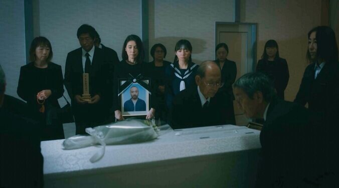 父が死んだとき、もう痛い思いしなくていいんだと安心した…虐待され育った娘の心理描写が切ない『泥濘の食卓』 3枚目