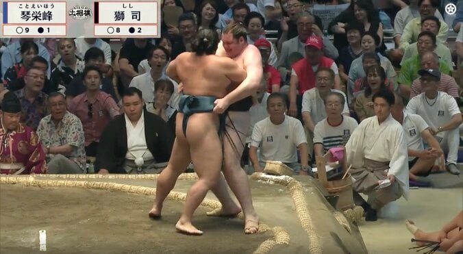 大の里がまたも惨敗 「悪い癖が出ました」実況＆解説が口を揃えて…“横綱らしからぬ動き”に館内も悲鳴 3枚目