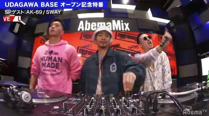 AK-69とSWAYがレコードカルチャーの聖地で”思い出のこの1枚”選ぶ、その作品とは?