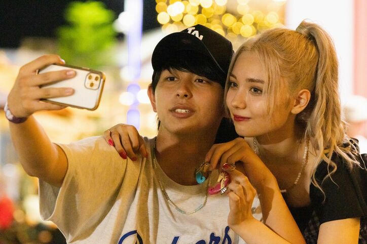 大人っぽい高2女子・ルナ「大好きだから」バックハグで好きな男子に猛アピール!『今日好き』セブ島編第4話