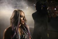 【映像】衝撃のヒザ蹴りKO