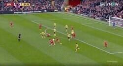 「1対1最強」「後半は鬼神」リバプール遠藤航がスーパープレーを連発した瞬間　ハードタックル、神パス…攻守に貢献したデュエル王に英メディアが高評価