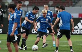 日本代表がブラジル代表戦に向け国立競技場で調整、冨安健洋のみ別メニュー