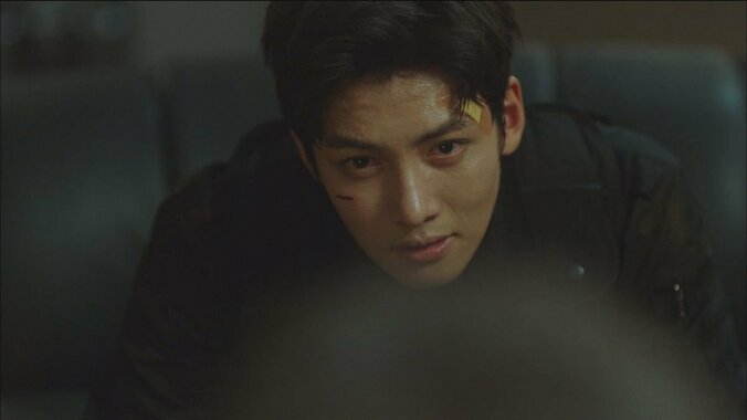 チ・チャンウク、少女時代・ユナ主演のアクションラブロマンス『THE K2〜キミだけを守りたい〜』 4枚目