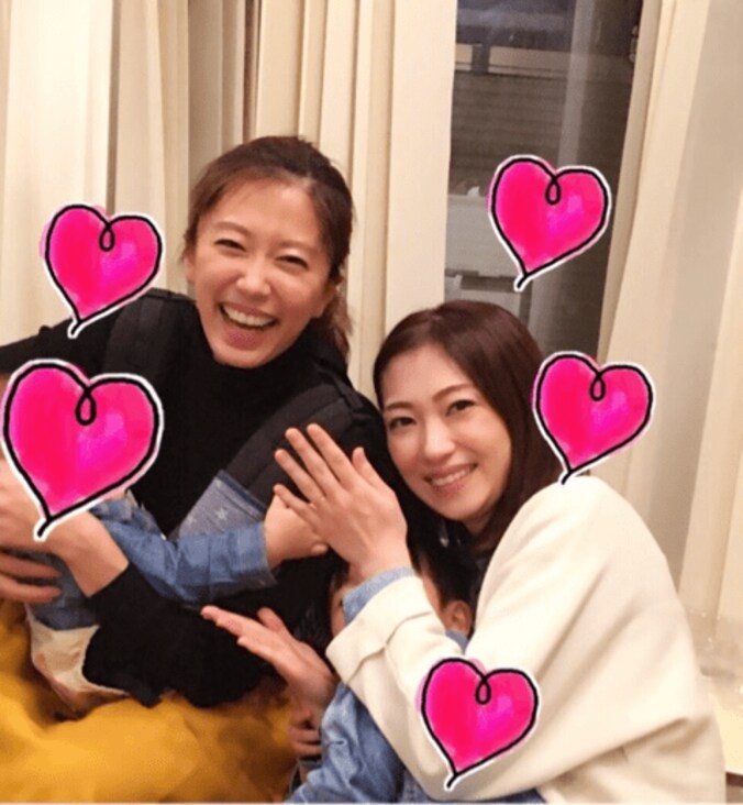 飯田圭織、里田まい＆道重さゆみらとホームパーティー 「みんなで乾杯できる日が来るなんて…」 1枚目