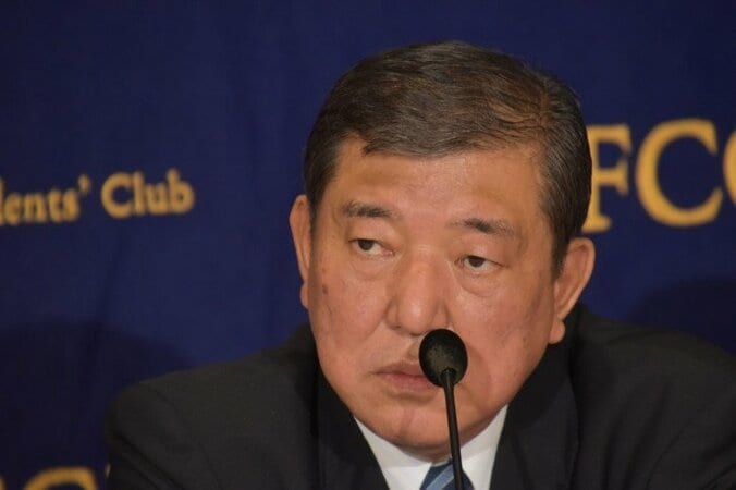 “ポスト安倍”？石破茂氏がAbemaTVで北朝鮮ミサイル、憲法改正、これからの自民党の展望を語る 1枚目