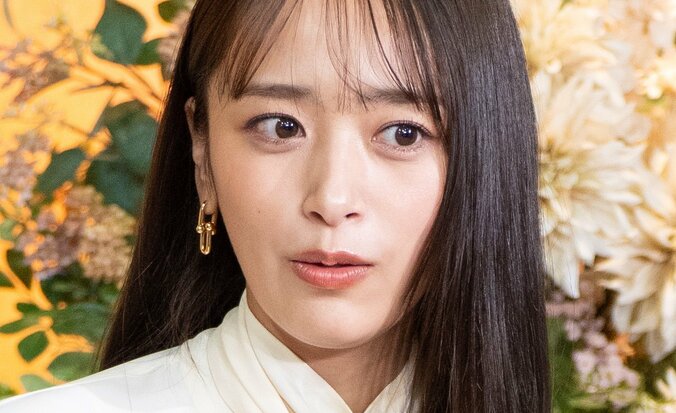 【写真・画像】近藤千尋ら、最新の“豊胸用シリコン”に大興奮「このまま入れるんですか？」「衝撃！」　1枚目