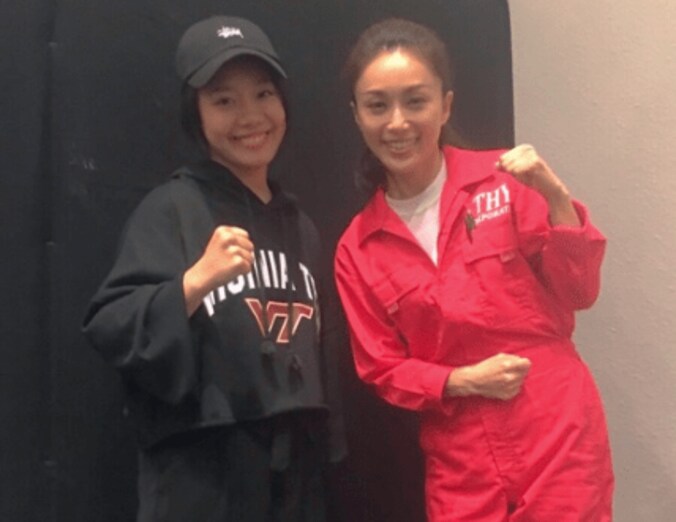 酒井法子、亀田4兄妹の妹・姫月との意外な2ショットを披露 1枚目