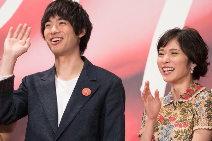 【画像集】宮崎あおい・蒼井優・本田翼・橋本環奈らレッドカーペット／東京国際映画祭 8枚目