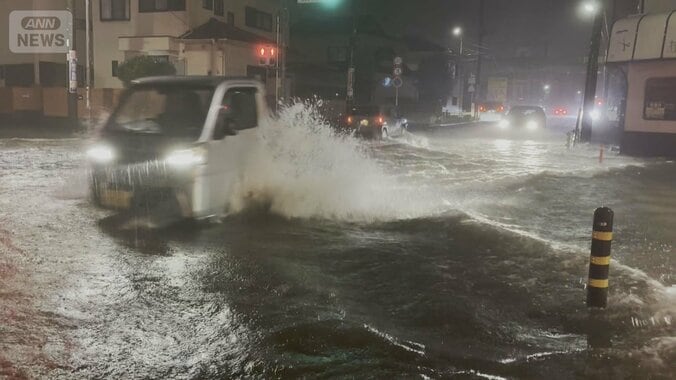 「土のう用意したが間に合わず」クリニック浸水で機材に影響…突然の雷雨・冠水も 1枚目
