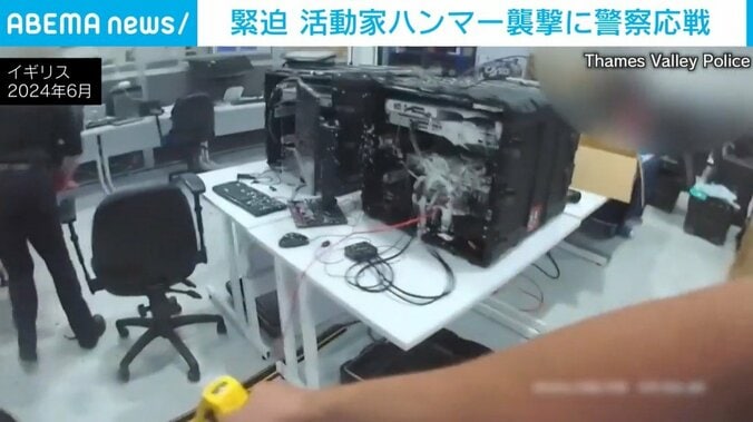 カメラが捉えた攻防