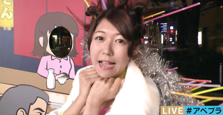 美人気象予報士、視聴者リクエストが多いコスプレ披露　サイリウムを100本刺しまくる