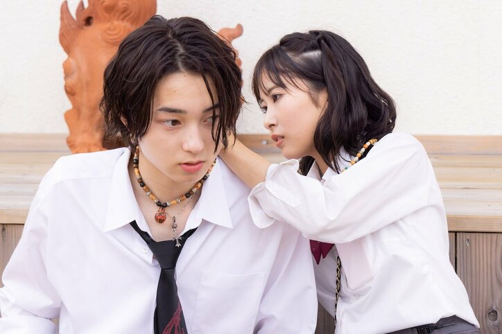 山﨑賢人似のモテ男子高生、女子たちから“おそろい”をねだられ全身天然石だらけに 「めっちゃ運気あがってね」「RPGだったら強くなってる」の声『恋ステ 2022秋 ~Honey Soda Story~』#4