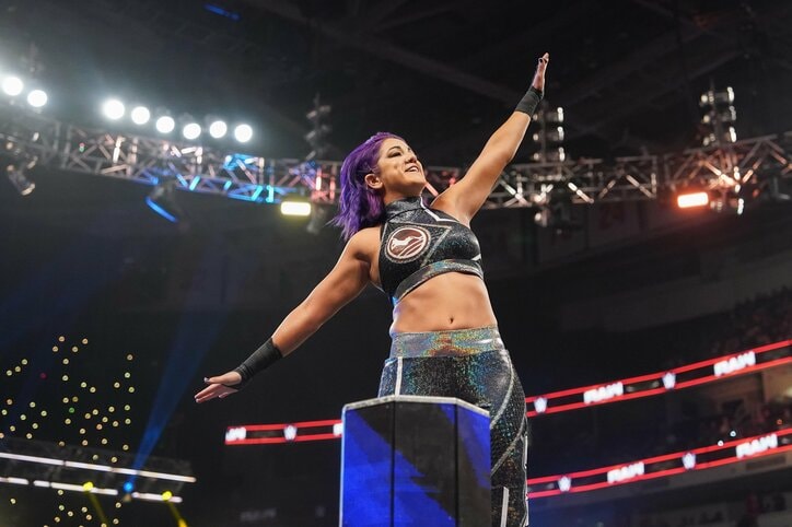 【画像】まるでジョイマン？ 人気女子レスラーの“ぼっち画像”