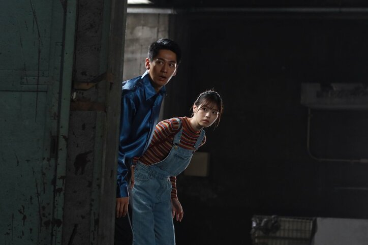 美人議員秘書（中村ゆりか）が「記憶にありません」で言霊発動！堀田真由、森田望智…怪しい動きを見せる住民も…『言霊荘』第２話