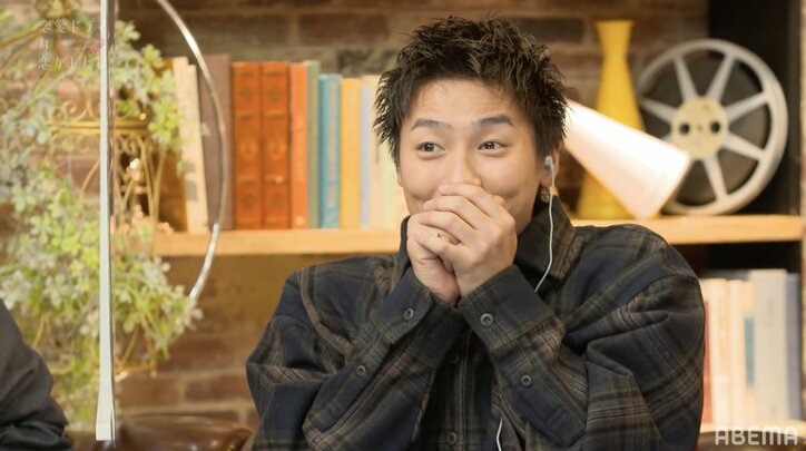 サークル仲間と車の中で…キスで変わる男女の友情『ドラ恋』act.8