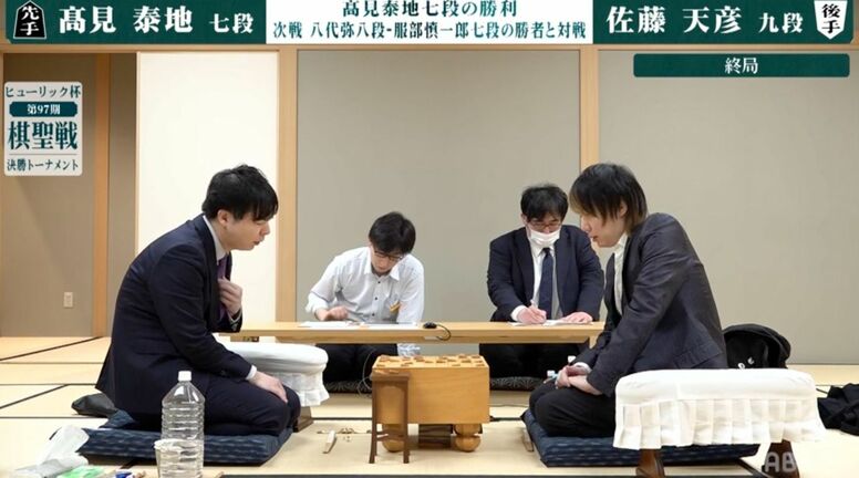 高見泰地七段が佐藤天彦九段を破り4強入り！8年ぶりタイトル戦出場へ前進／将棋・棋聖戦決勝T