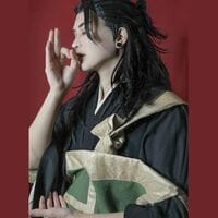 「完璧な夏油さん」「横顔優勝すぎ」コスプレイヤー・ZUMIの「呪術廻戦」夏油傑コスにファン大興奮