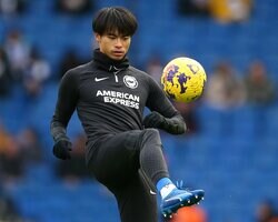 「俺たちの日本人エースが戻ってきた」三笘薫のブライトン帰還動画が話題！練習では華麗なパスも披露「また魔法をかけてくれ」「待ってた」