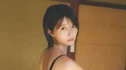 人気YouTuber・こばしり。 『週プレ』初登場で“季節外れの夏”満喫