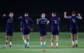 「最高だ！」「芸術的」粋なプレゼント！3位を目指したクロアチア代表に届いた幼稚園児が書いた似顔絵が大反響「三角ドレスのモドリッチは最強だな」